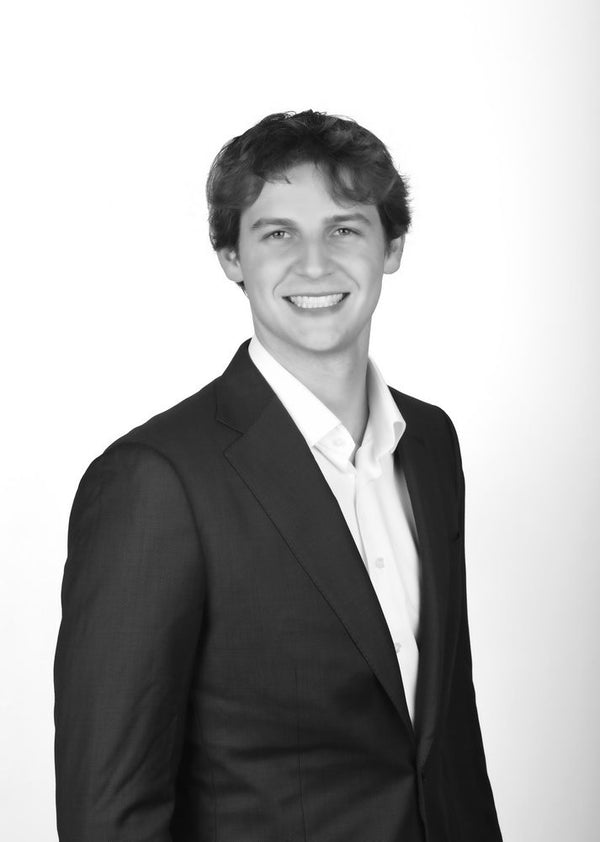 Professional headshot photographed at ThisPix studio in Midtown Manhattan